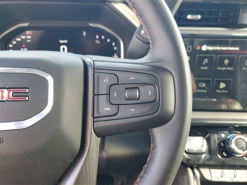 Used 2025 GMC Sierra 2500 AT4 image 26