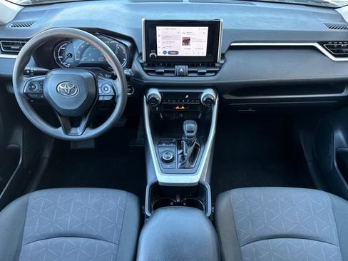 Used 2025 Toyota RAV4 XLE AWD/4WD image 15