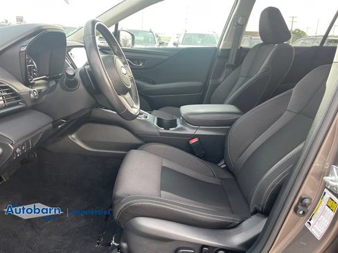 Used 2024 Subaru Outback Premium AWD/4WD image 9