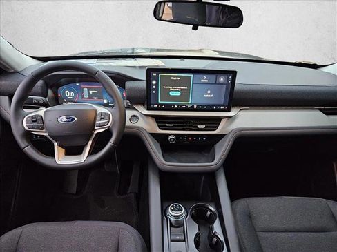 New 2026 Ford Explorer Active RWD image 11