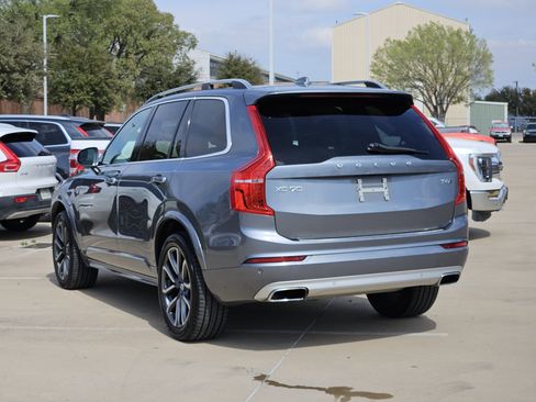 Used 2018 Volvo XC90 T6 Momentum w/ Convenience Package image 4