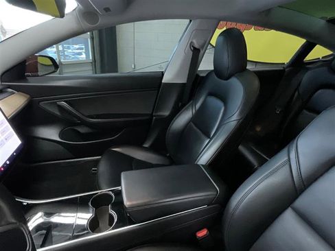 Used 2018 Tesla Model 3 Long Range image 12