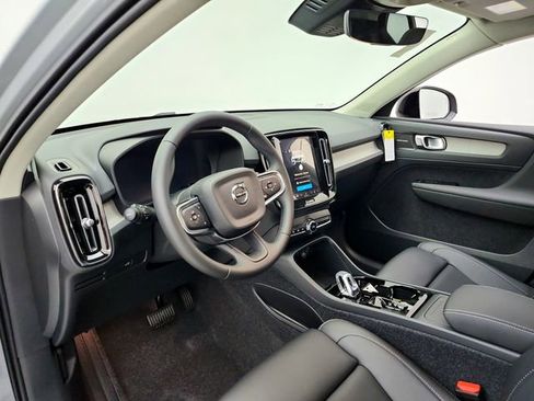 New 2026 Volvo XC40 B5 Ultra w/ Climate Package AWD/4WD image 20