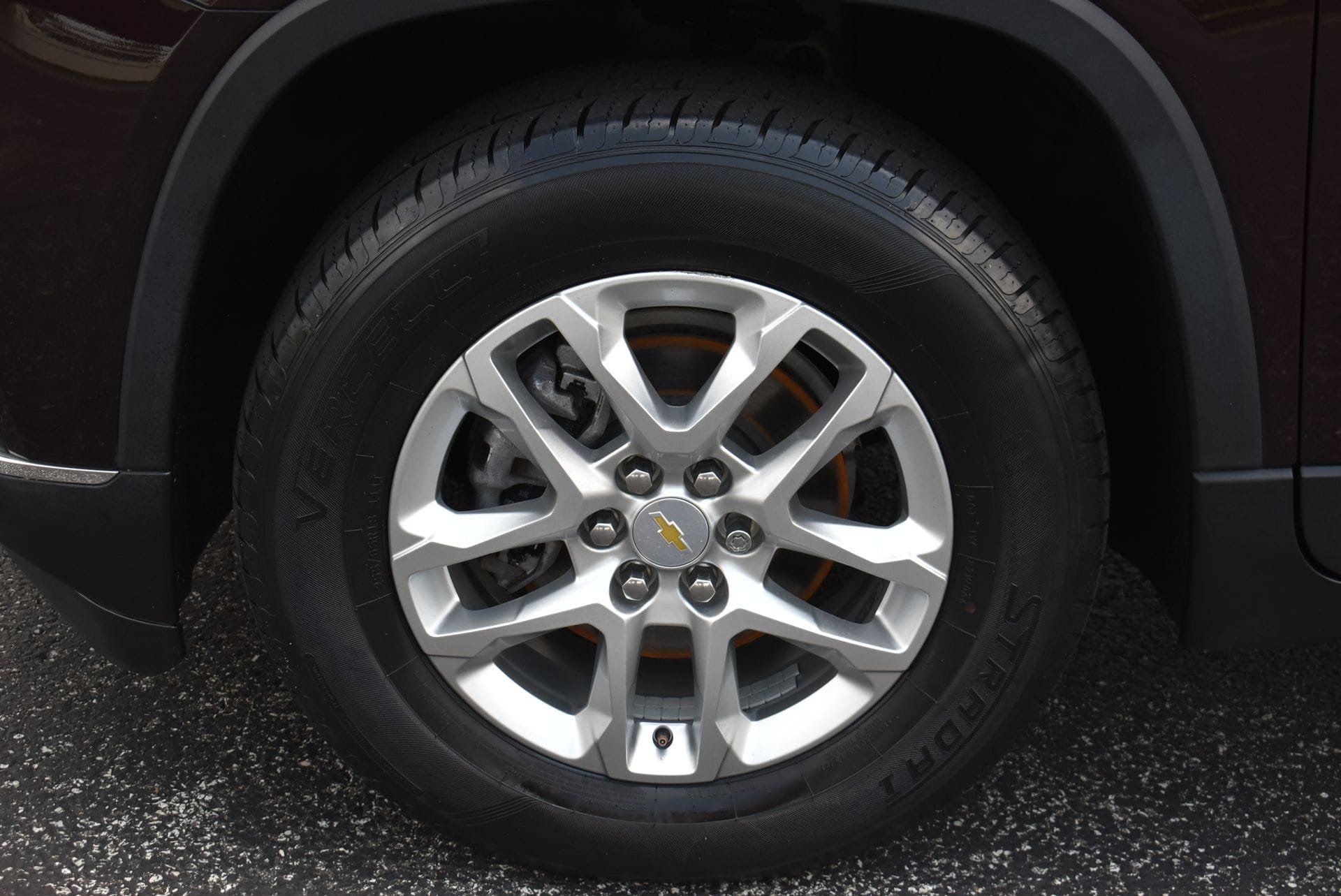 Used 2021 Chevrolet Traverse LT FWD image 11