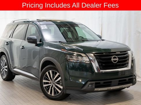 Used 2022 Nissan Pathfinder Platinum w/ Cargo Package AWD/4WD image 1