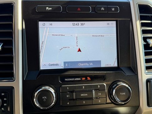 Used 2020 Ford F150 Lariat image 25