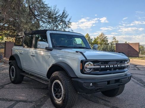 New 2024 Ford Bronco Outer Banks w/ Sasquatch Package image 7