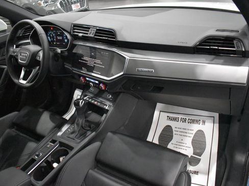 Used 2025 Audi Q3 2.0T Premium w/ Convenience Package AWD/4WD image 19