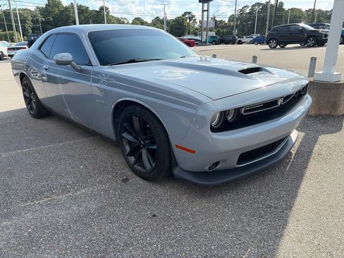 Used 2022 Dodge Challenger R/T w/ Performance Handling Group RWD image 3