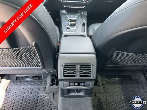 Used 2020 Audi Q5 2.0T Premium w/ Convenience Package AWD/4WD image 17