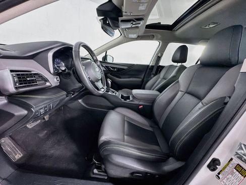 Used 2025 Subaru Outback Onyx Edition AWD/4WD image 12