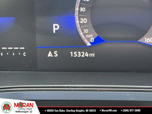 Used 2023 Volkswagen Taos SE w/ Panoramic Sunroof Package AWD/4WD image 25