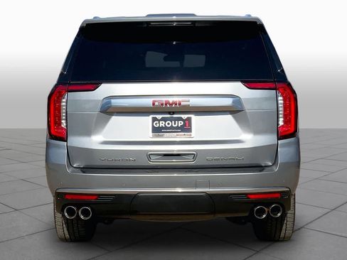 Used 2023 GMC Yukon Denali AWD/4WD image 5