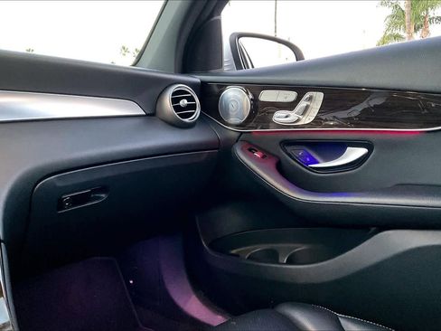 Used 2020 Mercedes-Benz GLC 300 GLC 300 image 31