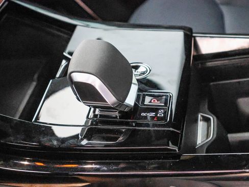 Certified 2024 Land Rover Range Rover Sport SE image 23