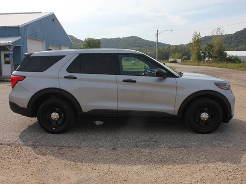 Used 2020 Ford Explorer 4WD Police Interceptor image 5