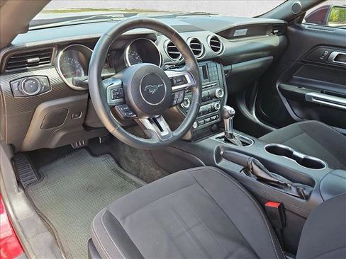 Used 2018 Ford Mustang Coupe RWD image 10