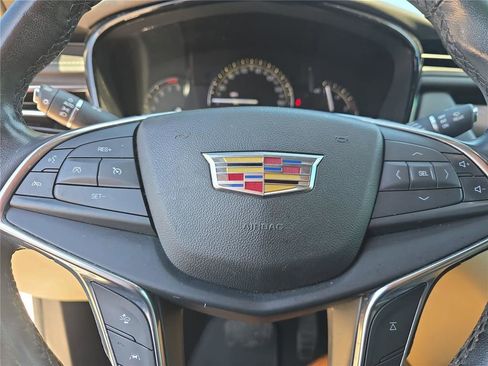 Used 2018 Cadillac XT5 Premium Luxury w/ Driver Assist Package FWD image 22