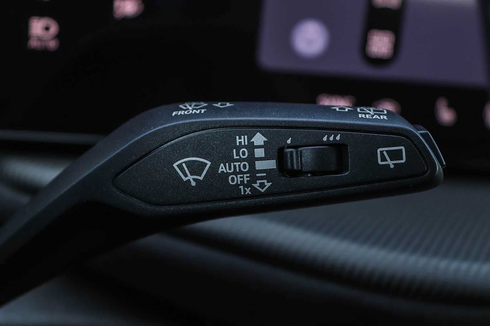 New 2026 Audi SQ5 Premium Plus AWD/4WD image 31
