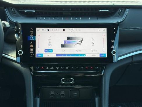 New 2026 Jeep Grand Cherokee Limited AWD/4WD image 17