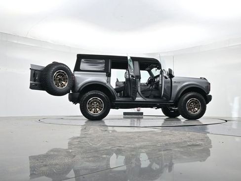 New 2025 Ford Bronco 4-Door image 46