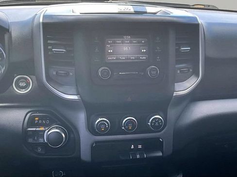 Used 2022 RAM 1500 4x4 Crew Cab image 6
