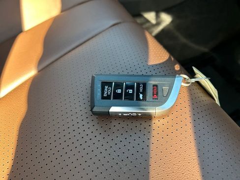 New 2026 Acura MDX SH-AWD image 27