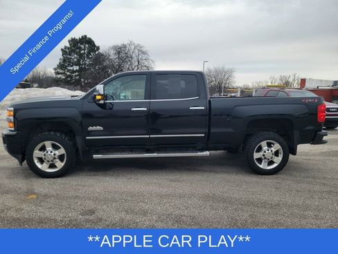 Used 2019 Chevrolet Silverado 2500 High Country w/ Duramax Plus Package image 3