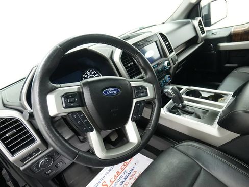 Used 2018 Ford F150 Lariat w/ Equipment Group 502A Luxury AWD/4WD image 14