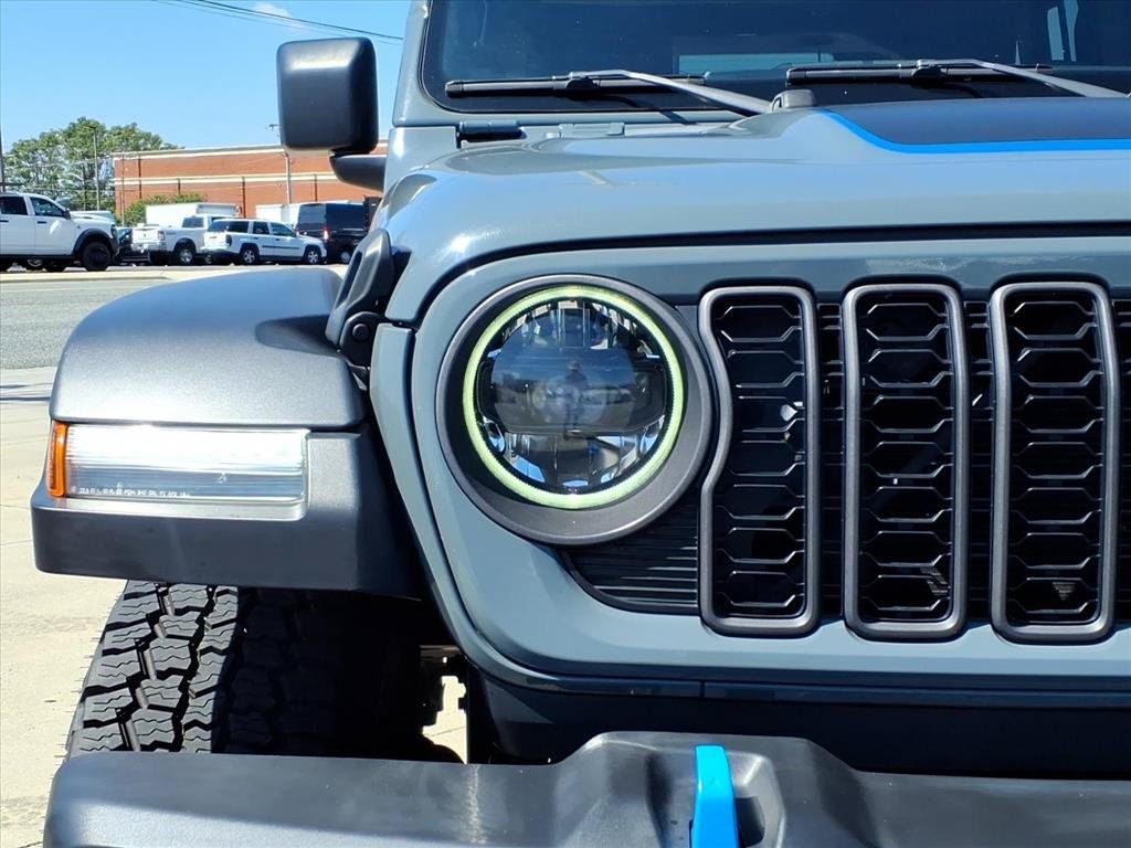 Certified 2024 Jeep Wrangler Unlimited Rubicon 4xe AWD/4WD image 30