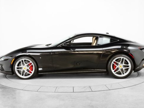 Certified 2021 Ferrari Roma image 4