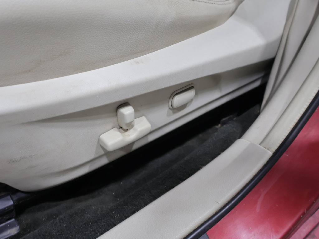 Used 2014 Subaru Legacy 2.5i Limited AWD/4WD image 20