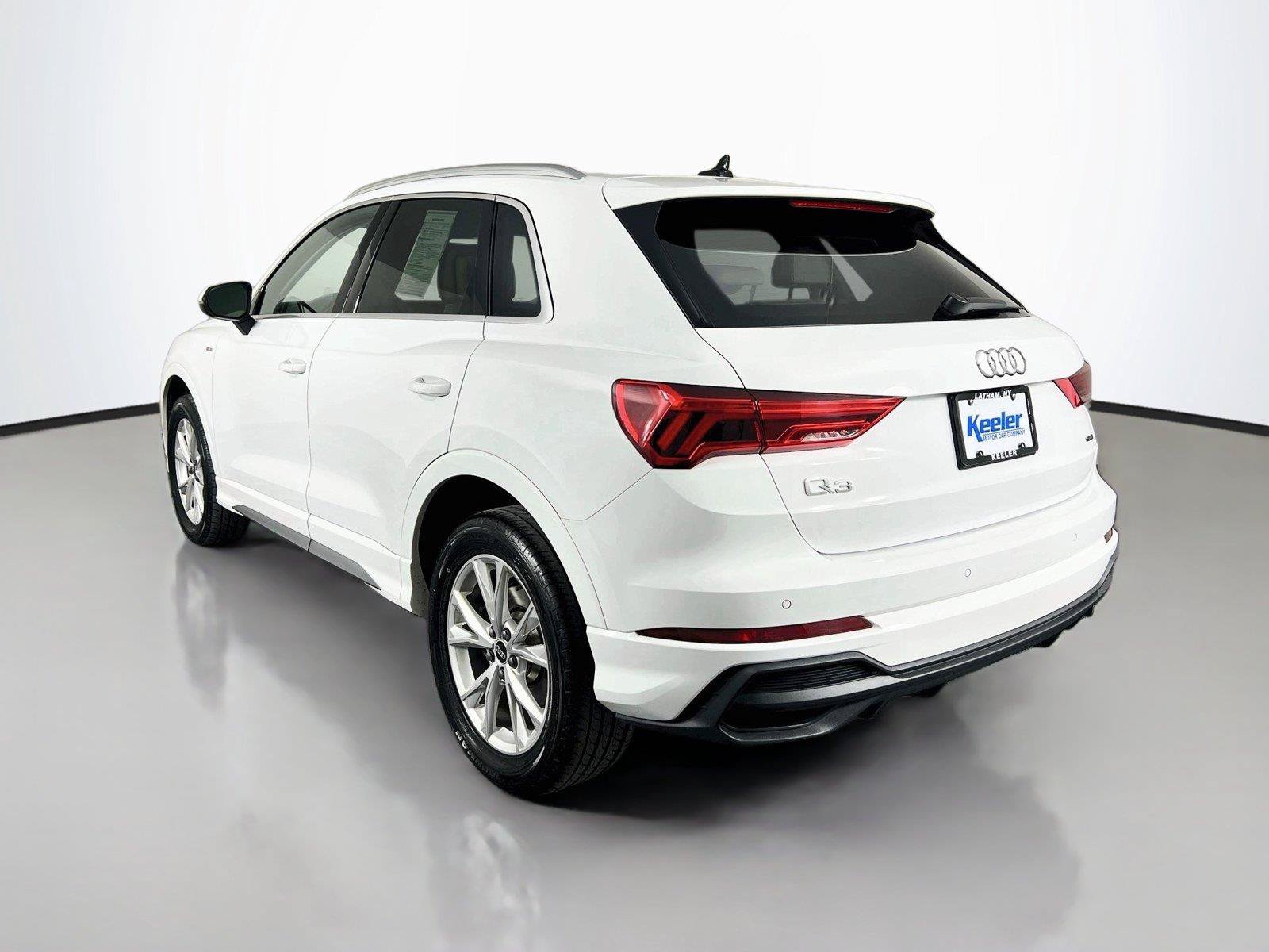 Used 2025 Audi Q3 2.0T Premium AWD/4WD image 4
