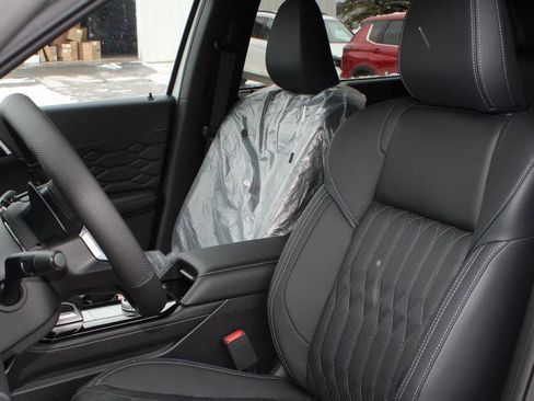 New 2026 Mitsubishi Outlander SEL AWD/4WD image 17