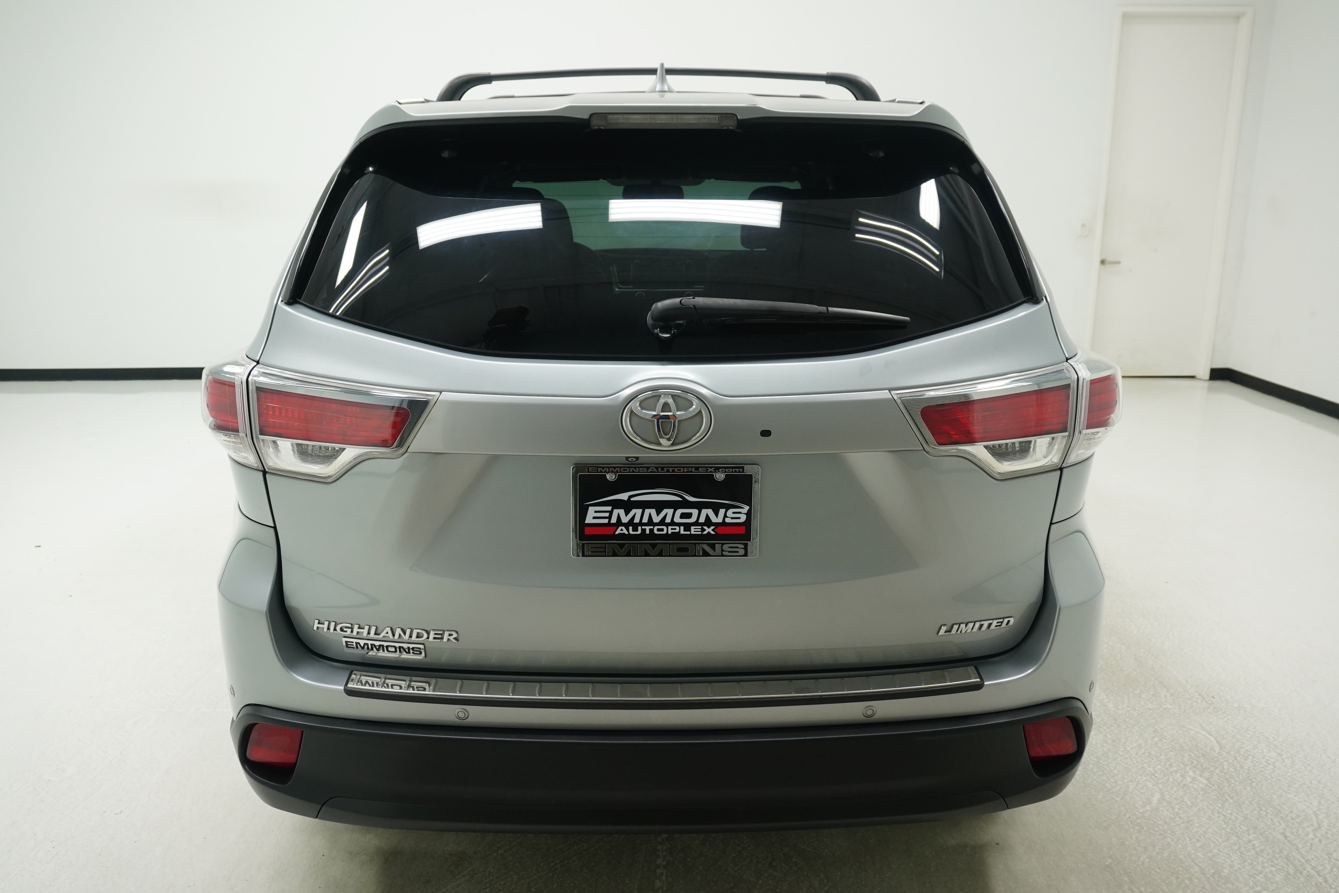 Used 2015 Toyota Highlander Limited FWD image 5