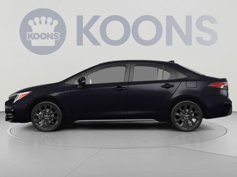 Used 2025 Toyota Corolla SE FWD image 2
