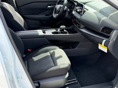 New 2026 Nissan Rogue SV FWD image 24