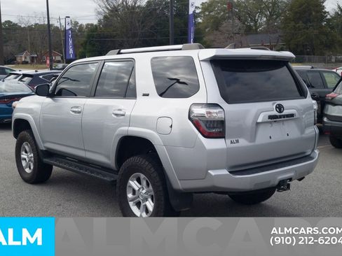 Used 2021 Toyota 4Runner SR5 image 10