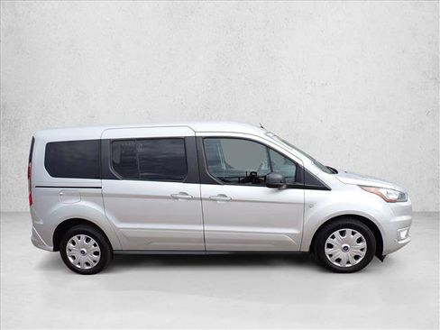 Used 2022 Ford Transit Connect XLT FWD image 5