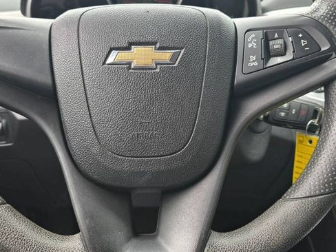 Used 2016 Chevrolet Cruze LS FWD image 19