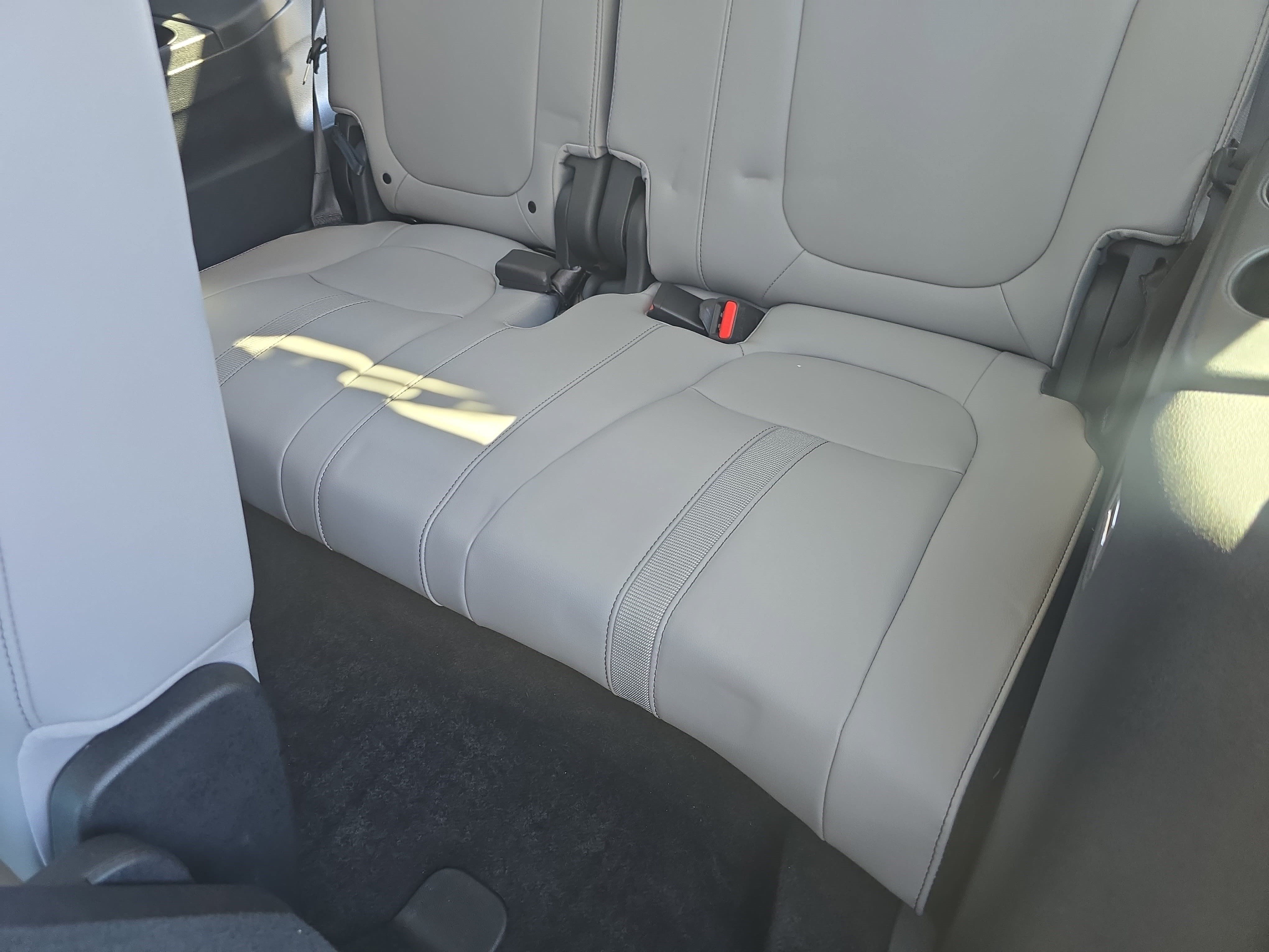 Used 2024 Honda Pilot Touring image 14