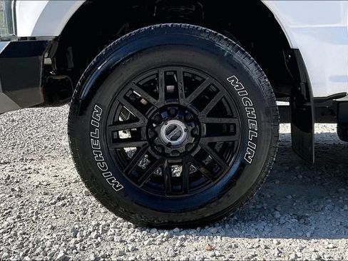 Used 2020 Ford F350 XL w/ STX Appearance Package AWD/4WD image 8