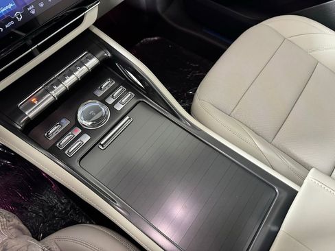 New 2026 Lincoln Nautilus Premier w/ Equipment Group 102A image 32