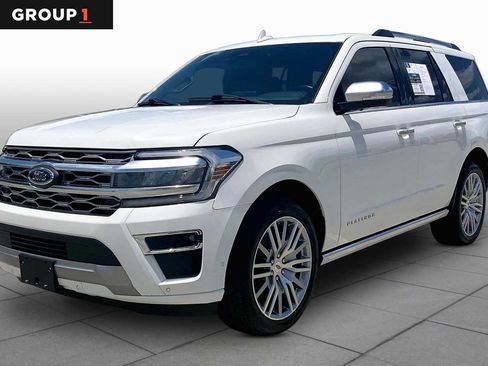 Used 2024 Ford Expedition Platinum RWD image 1
