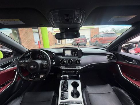 Used 2020 Kia Stinger GT1 AWD/4WD image 26