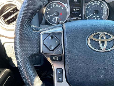 Used 2022 Toyota Tacoma 4x4 Double Cab image 16