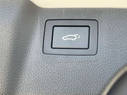 Used 2017 Hyundai Santa Fe Sport FWD image 10