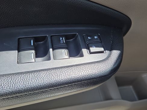 Used 2019 Honda Pilot EX image 31