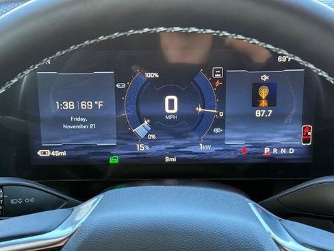 New 2026 Chevrolet Equinox EV LT image 25