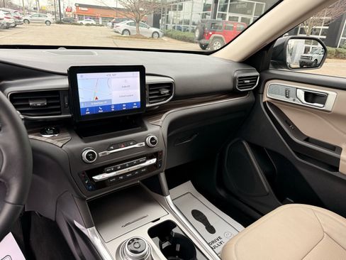 Used 2020 Ford Explorer Limited image 54